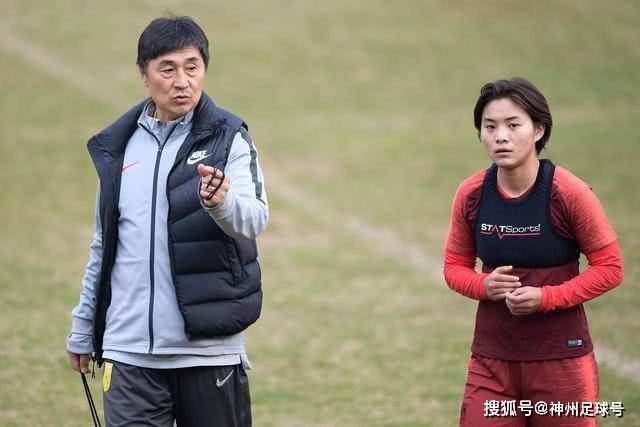 库里9分维金斯21+10库明加18分 勇士大胜76人